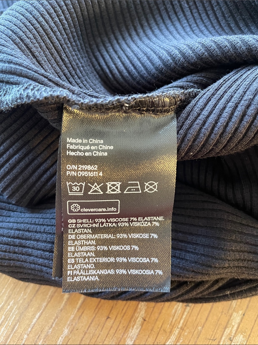 H&M Black Ribbed Long-Sleeve Square Neck Top - Picture 5 of 8